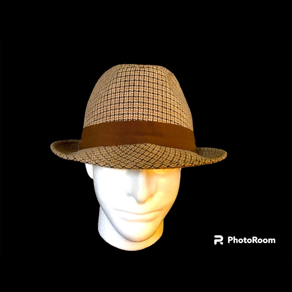 Fedora hat